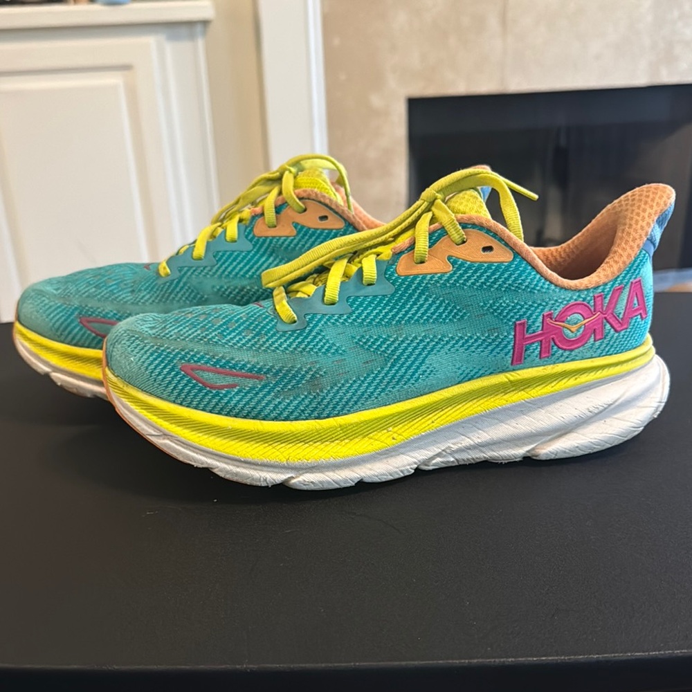 Hoka Clifton 9